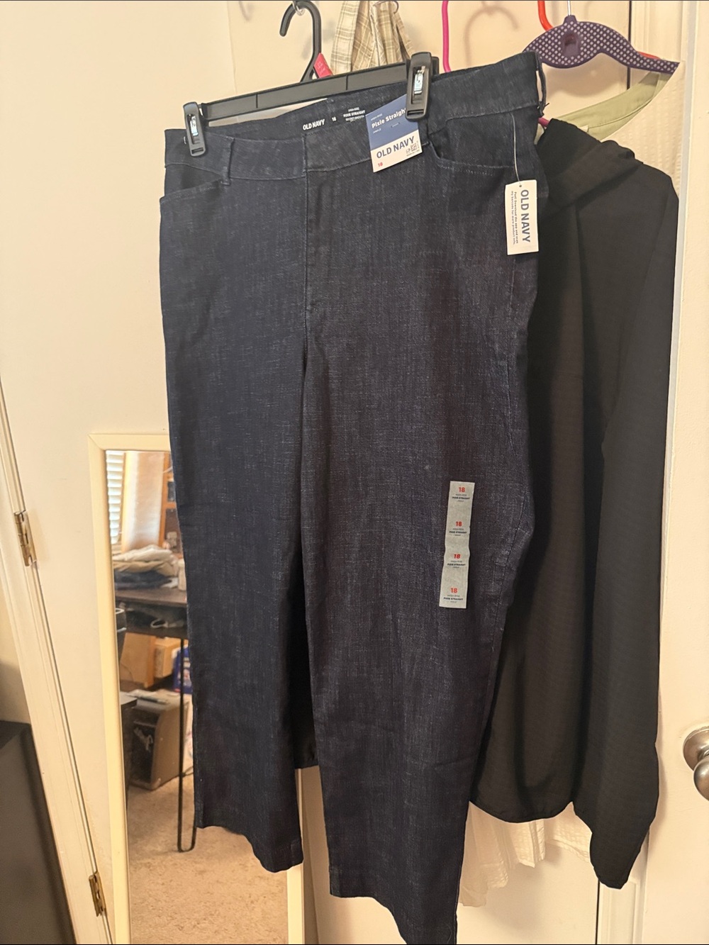 Old Navy Dark Blue Cropped Pants